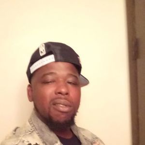 Meet your Posher, Demico